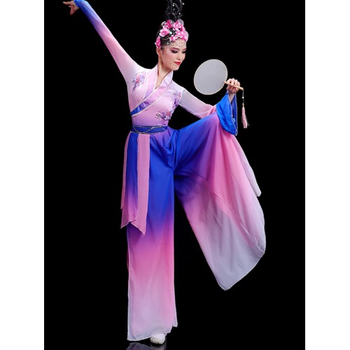 Women royal blue with pink gradient colored chinese folk Classical dance dress waterfall sleeves fairy hanfu dress elegant Chinese style fan umbrella dance costumes 